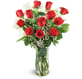 12 Classic Red Roses